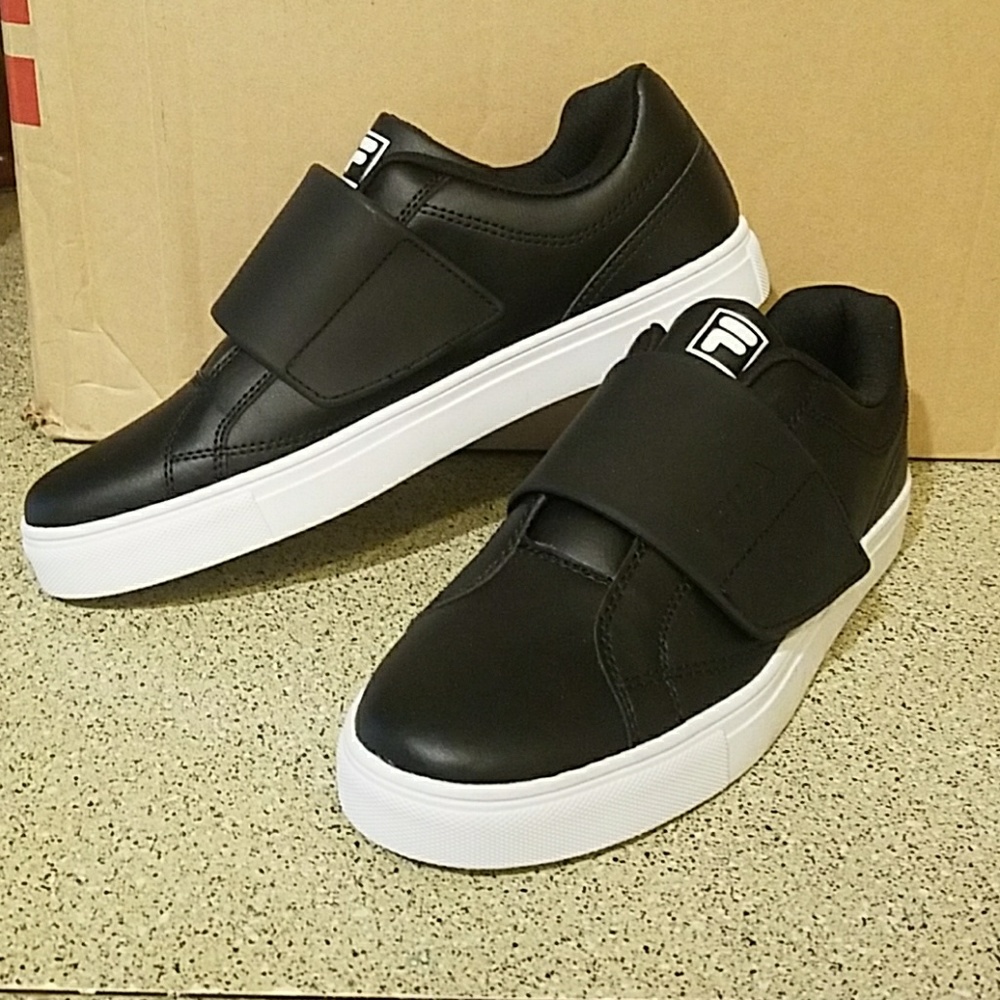 Fila Women's Black Sneakers with Velcro Strap
